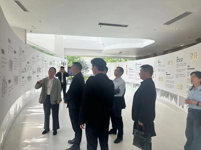 王平武率團考察鄭州銀基文旅集團 共商旅游開發(fā)項目策劃新藍圖